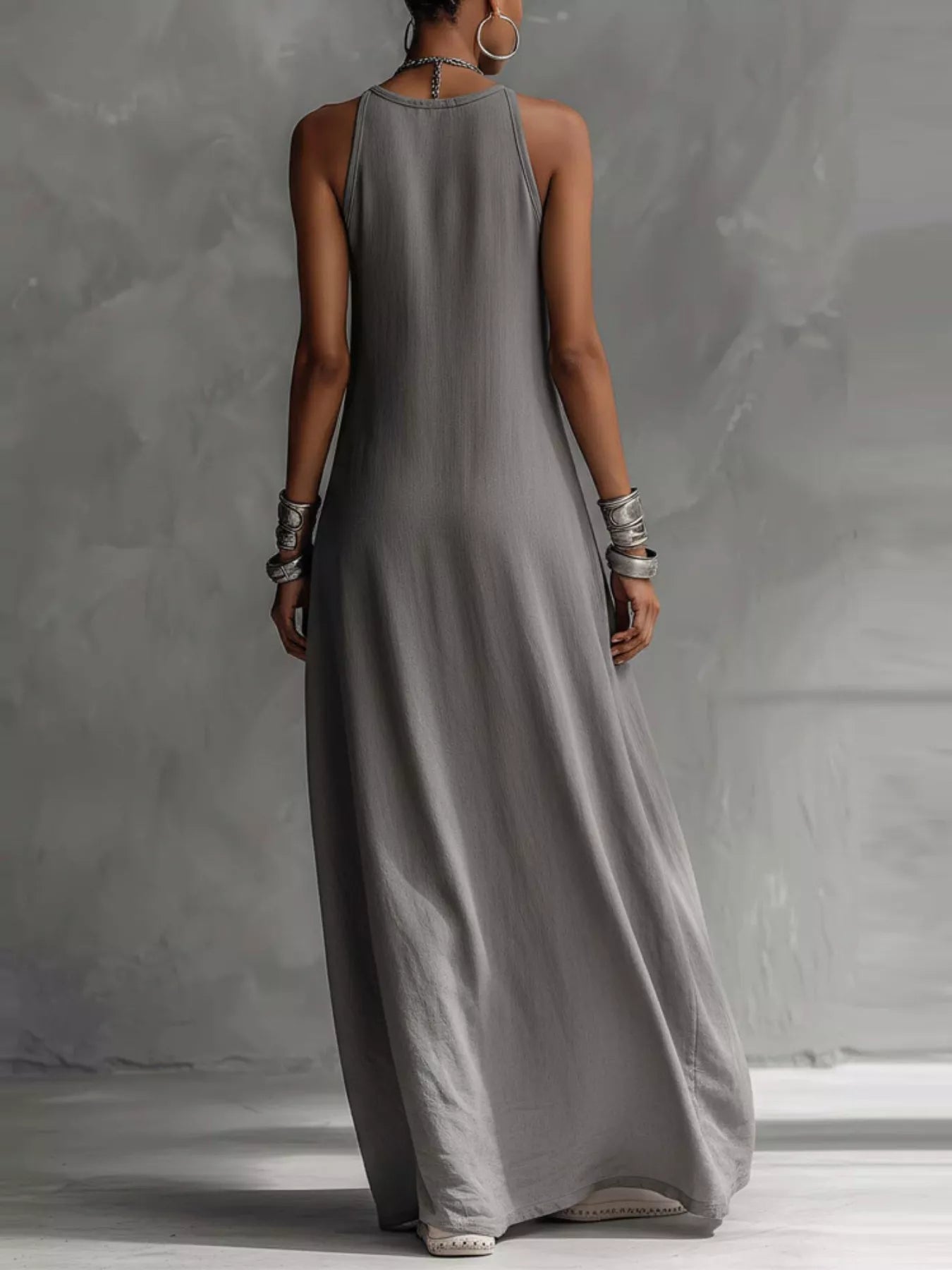 Two-Tone Sleeveless Maxi Dress Secondary image
